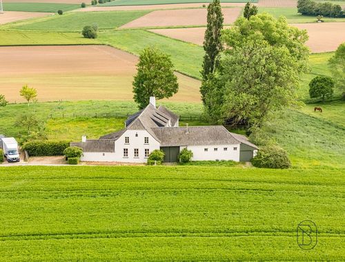                                         Fermette te koop in Nukerke, € 1.200.000
