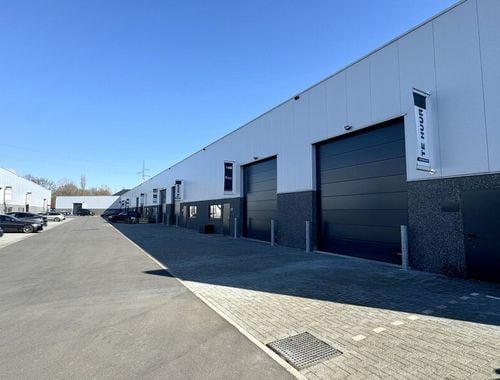                                         Bedrijfsgebouw te huur in Sint-Lenaarts, € 1.950
