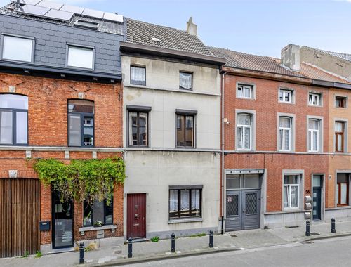                                         Woning te koop in Gent, € 240.000
