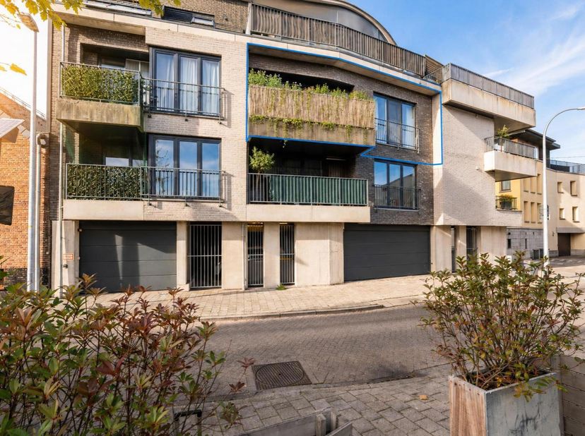 Gezellig appartement met terras en staanplaats in hartje Hoogstraten<br />
Ontdek dit charmante 1-slaapkamerappartement met terras, ideaal gelegen in