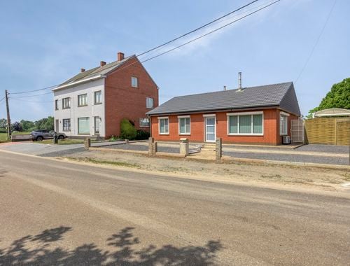                                         Maison à vendre à Meerhout, € 375.000
