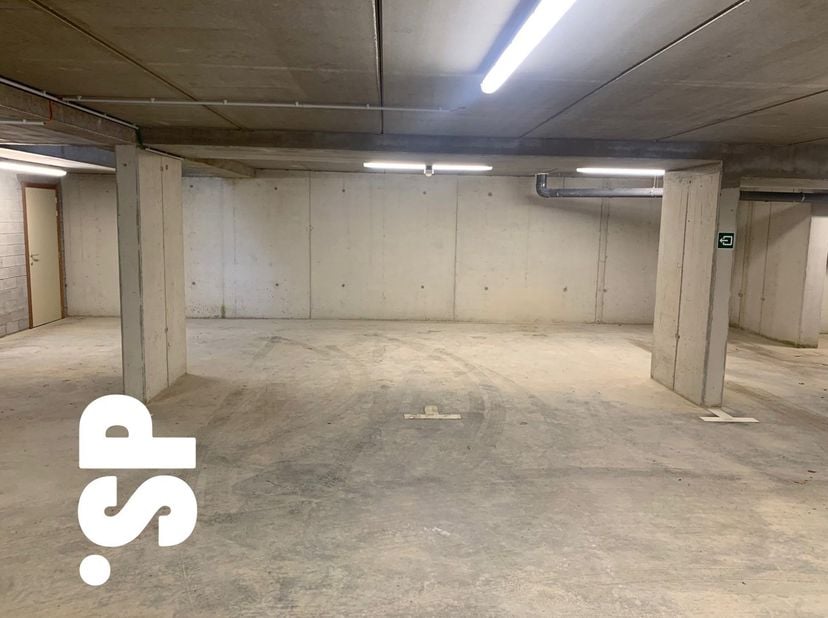 Garage à vendre à Kapellestraat 37,
                    2400 Mol
