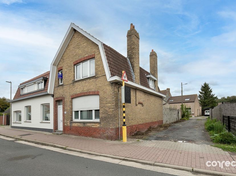 Huis te koop in Brugse Steenweg 298,
                    8000 Brugge