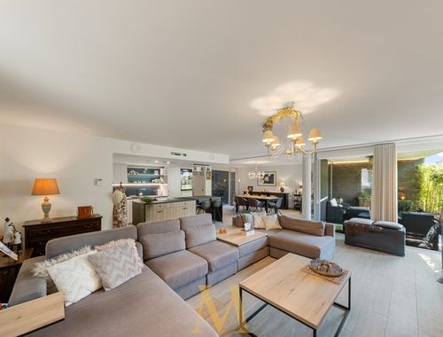                                         Appartement à vendre à Waregem, € 449.000
