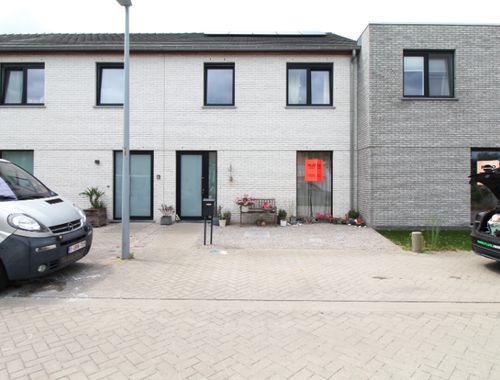                                         Maison à louer à Roeselare, € 995
