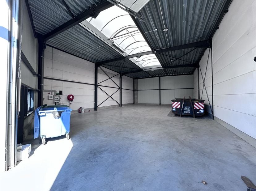 Bedrijfsvastgoed te koop in Mottestraat 22 bus I,
                    3200 Aarschot