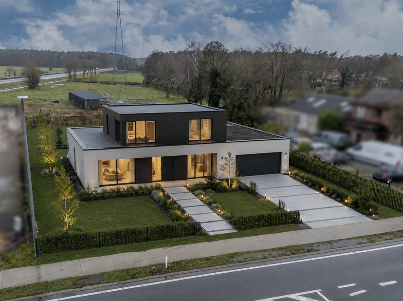 Groot (20a02ca) en centraal gelegen perceel voor open bebouwing.<br />
Deze knappe bouwgrond van 2002 m² is geschikt voor een open bebouwing.<br />
He