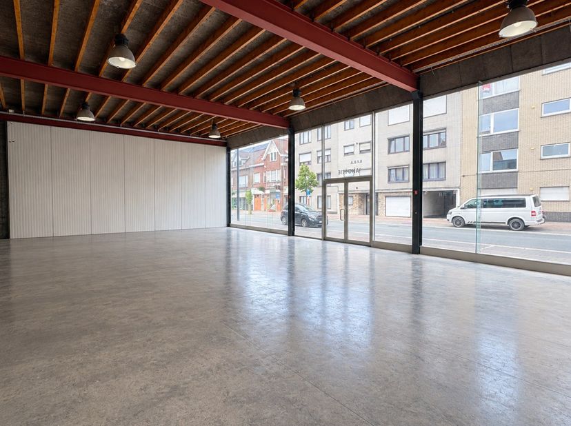 Bien professionnel à vendre à Kortrijksesteenweg 33,
                    8530 Harelbeke