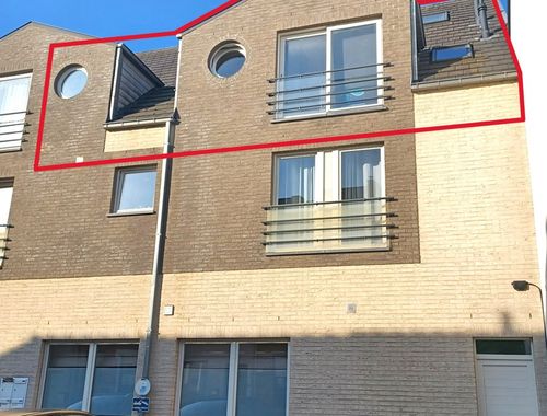                                         Duplex te huur in Overboelare, € 875
