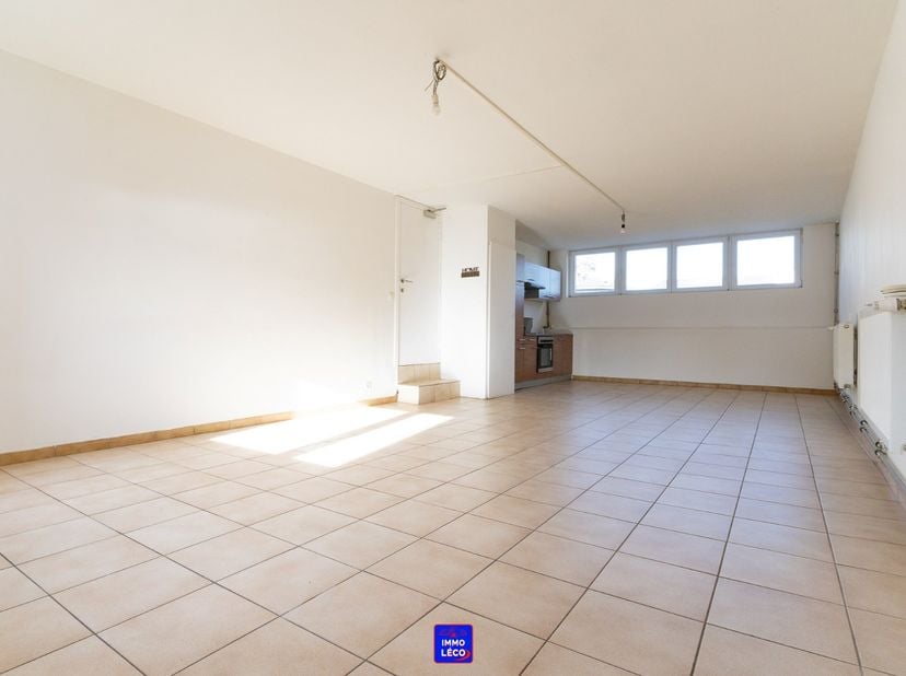 Appartement à louer à ,
                    7700 Mouscron