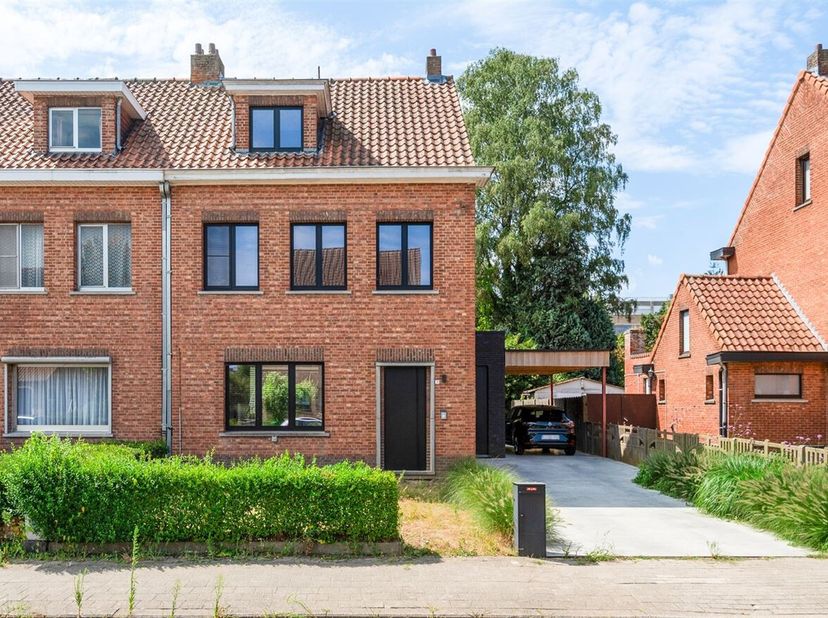 Instapklare, gerenoveerde woning met twee slaapkamers, uitbreidingsmogelijkheden en gezellige tuin in Geel<br />
Inleiding: Op zoek naar een instapkla