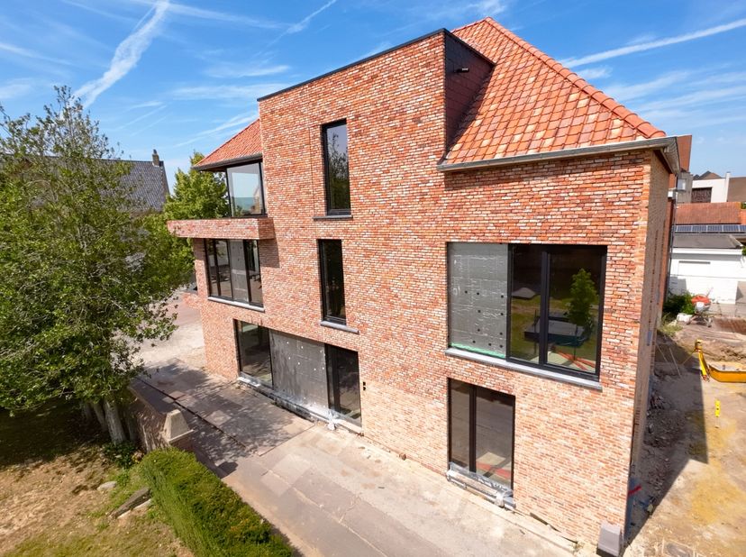 Residentieel wonen in het centrum van Westrozebeke vlakbij Roeselare &amp;amp; Staden.<br />
<br />
Residentie GILDHOF is een kleinschalig én zeer energie