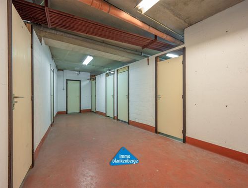                                         Entrepôt sans bureau à vendre à Blankenberge, € 130.000
