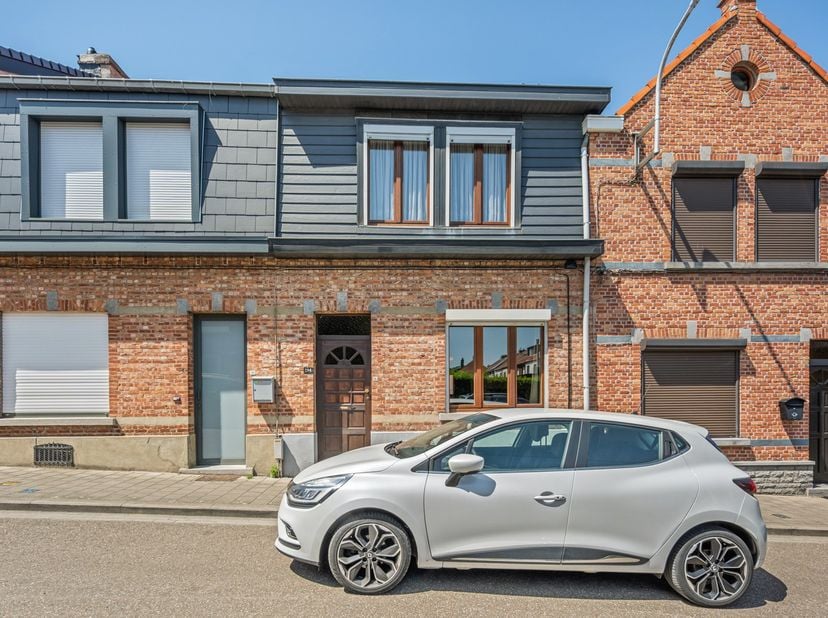 PLUSPUNTEN:<br />
+ toplocatie nabij Leuven en E314<br />
+ bewoonbare oppervlakte: 111 m² (volgens EPC)<br />
+ 3 slaapkamers<br />
+ ruimte stadstui