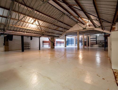                                         Garage te huur in Antwerpen, € 2.000
