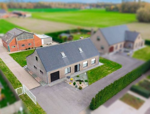                                         Woning te koop in Zerkegem, € 445.000
