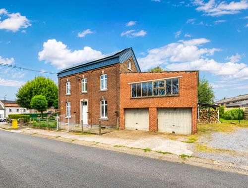                                         Woning te koop in Bombaye, € 325.000
