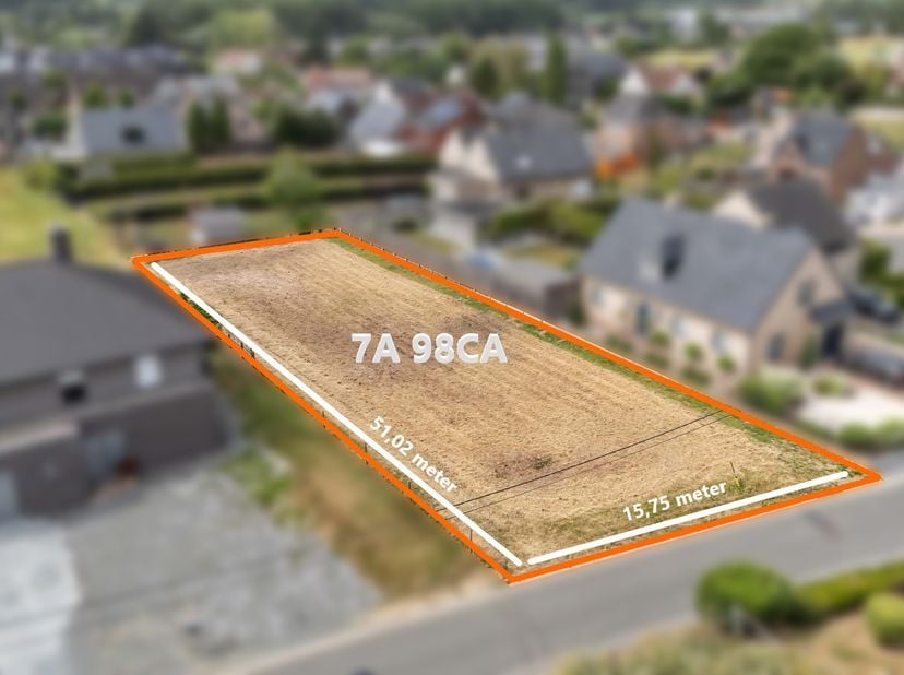 Op een aangename en rustige ligging in Ophasselt bevindt zich deze mooie bouwgrond, lot 6 van een goedgekeurde verkaveling, bestemd voor het oprichten