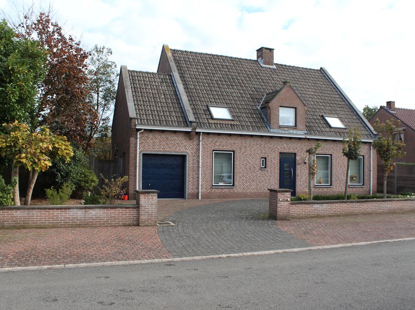 Huis te koop in Kruisbekstraat 25,
                    3920 Lommel