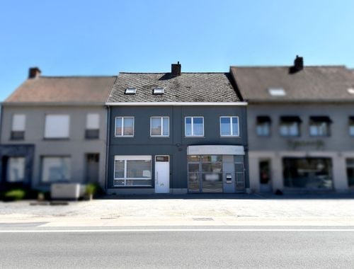                                         Maison à vendre à Beveren-Leie, € 365.000
