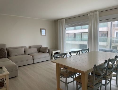                                         Appartement te huur in Knokke, € 1.225
