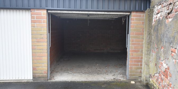 Garage à louer à Daverlostraat 105 boîte box 53, 8310 Assebroek