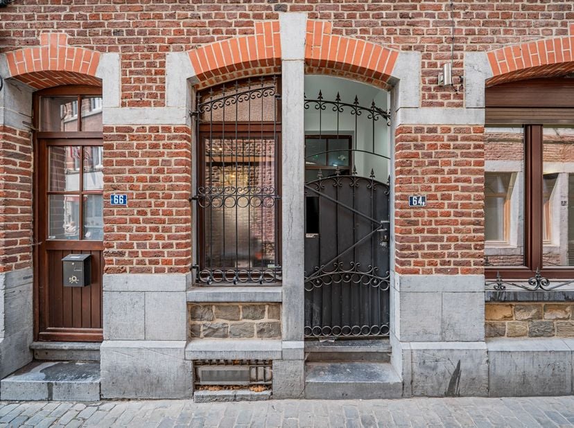 EasyHome vous présente une opportunité d’investissement exceptionnelle : une maison de colocation entièrement rénovée, idéalement implantée dans le tr