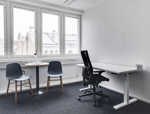                                         Kantoor te huur in Brussel, € 819
