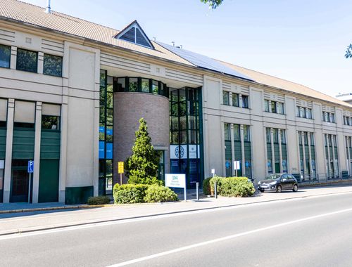                                         Bureaux à louer à Rixensart, € 650
