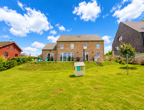                                         Villa à vendre à Hoeilaart, € 960.000
