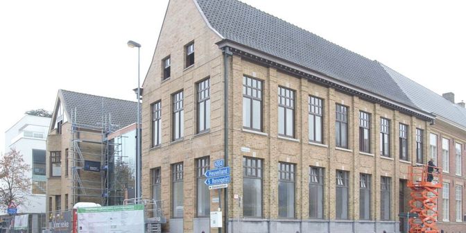 Bedrijfsvastgoed te huur in Deken De Bolaan 1, 8970 Poperinge