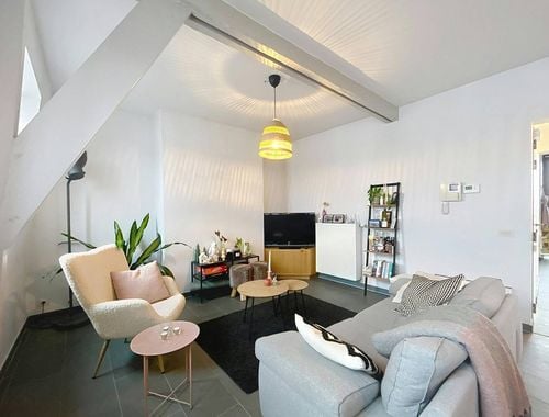                                         Appartement à louer à Kortrijk, € 725
