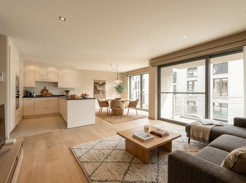 Dit instapklare appartement (BJ 2010) bevindt zich op de eerste verdieping (bereikbaar via trap en lift) van de kleinschalige residentie "Marieflor" i
