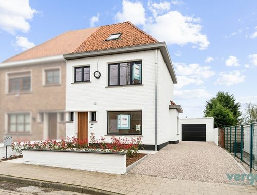                                         Maison à vendre à Zwevegem, € 410.000
