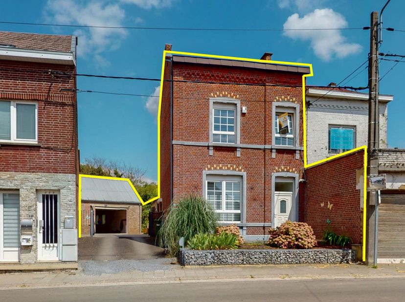 Huis te koop
                    in 6180 Courcelles