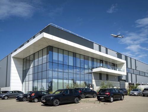                                         Bedrijfsgebouw te huur in Heppignies, € 161.660
