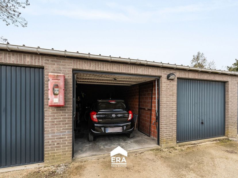 Garage à vendre
                    à 9900 Eeklo