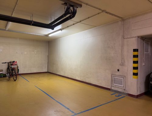                                         Staanplaats te huur in Oostende, € 90
