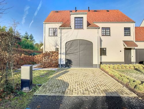                                         Maison à louer à Wielsbeke, € 1.350
