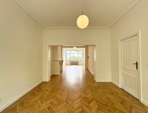                                         Maison à louer à Schaerbeek, € 3.500
