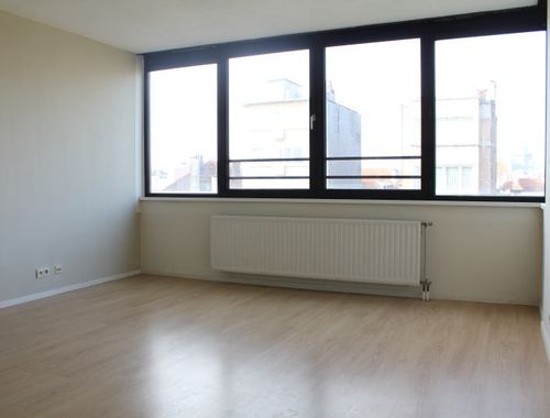                                         Appartement à louer à Jette, € 1.010
