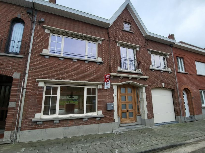 Huis te huur in Ieperstraat 71,
                    8980 Zonnebeke