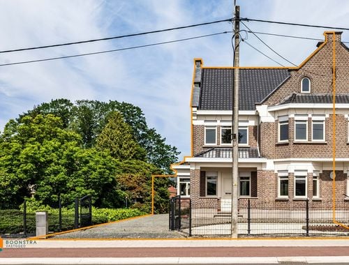                                         Maison à louer à Onze-Lieve-Vrouw-Waver, € 1.100
