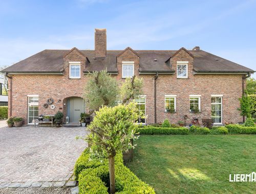                                         Villa te koop in Liedekerke, € 1.050.000

