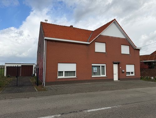                                        Maison à vendre à Drieslinter, € 345.000

