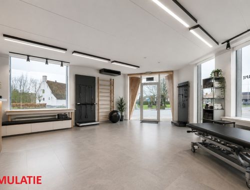                                         Bien commercial avec habitation à vendre à Beveren-Leie, € 489.000

