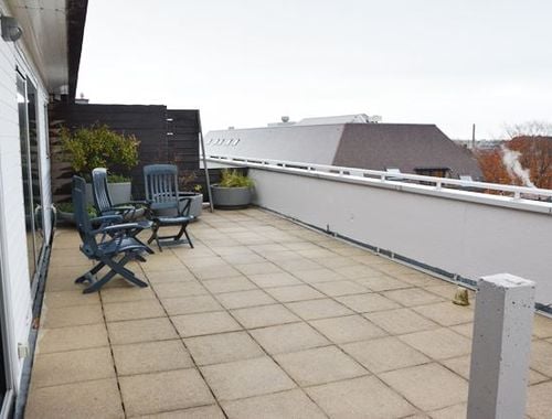                                         Attique à louer à Kortrijk, € 980
