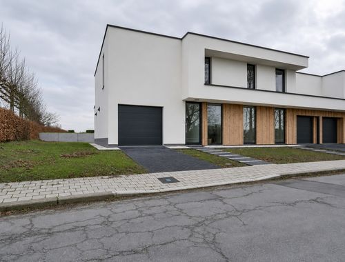                                         Woning te koop in Kortemark, € 433.500
