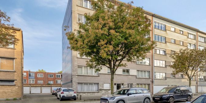 Appartement te koop in Kruisbekstraat 17 bus GLV, 2170 Merksem