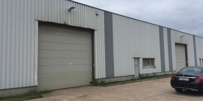 Bien professionnel à louer à Essensteenweg 2-4, 2950 Kapellen